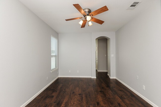Building Photo - 9824 Birch Dr