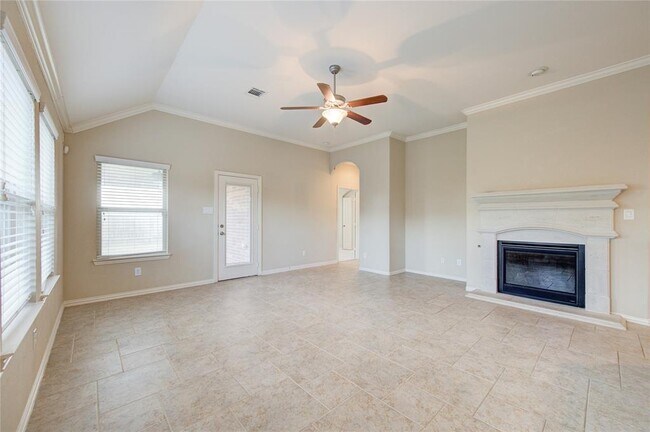 Building Photo - 6710 Trinity Trail Ln