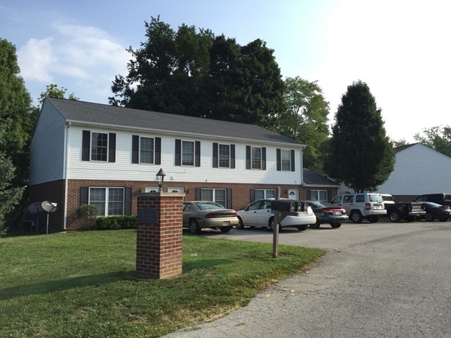 Building Photo - 281 East Main Street