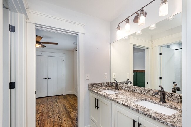 Building Photo - East Nashville Home For Rent