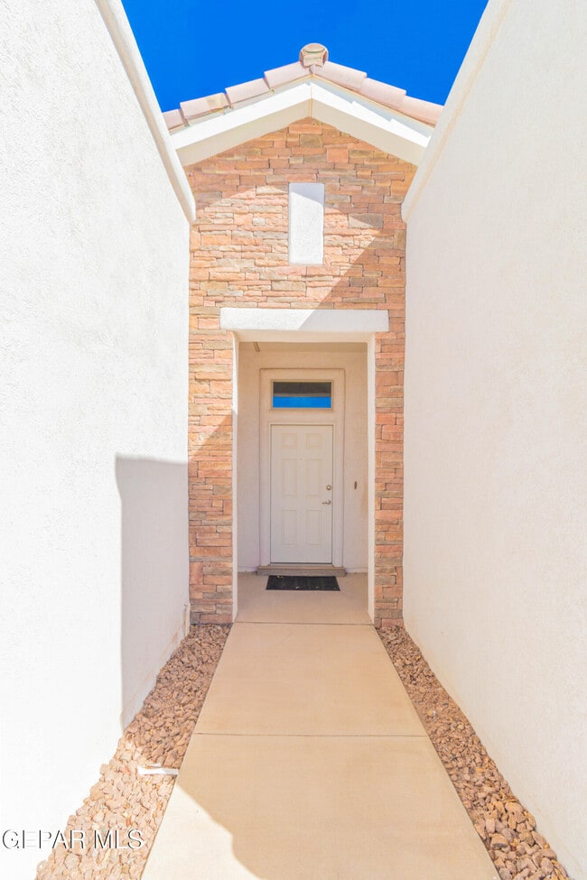 Building Photo - 14993 Eddie Mullens Ct