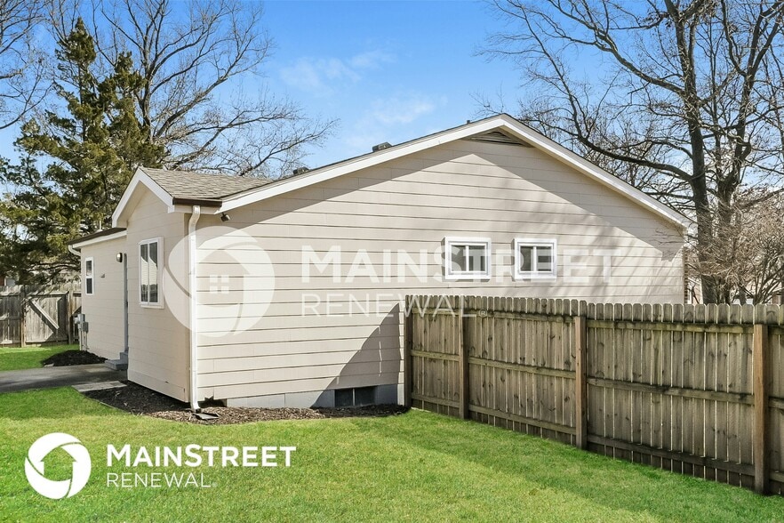 Building Photo - 6431 Brown Fox Dr