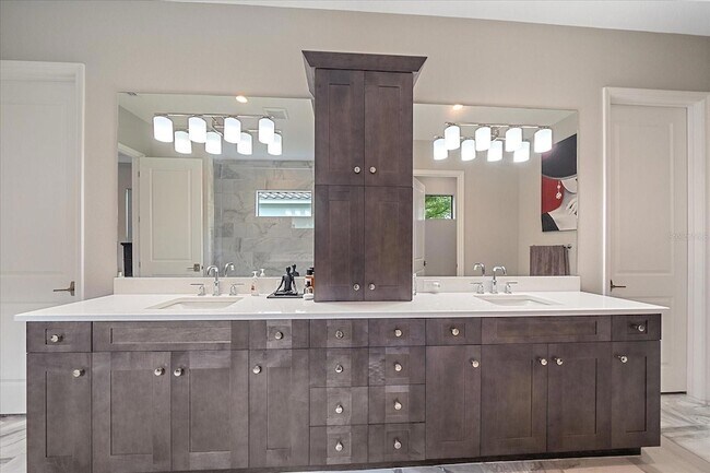 Building Photo - 208 Corelli Dr