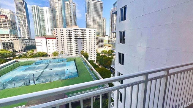 Building Photo - 850 N Miami Ave