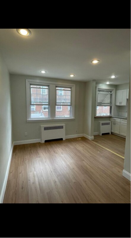 Building Photo - 6604 Souder St