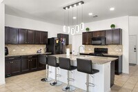 Building Photo - 121 Leona River Trl