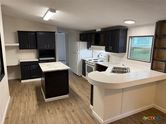 Building Photo - 532 Grandview Bend