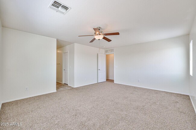 Building Photo - 25771 W Satellite Ln