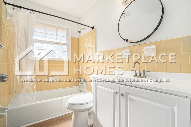 Building Photo - 2637 Shannon Dr