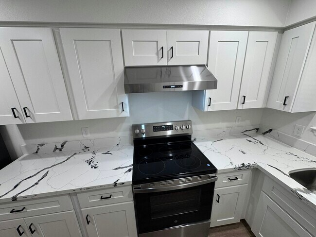 Building Photo - 2126 N Glenn Ave