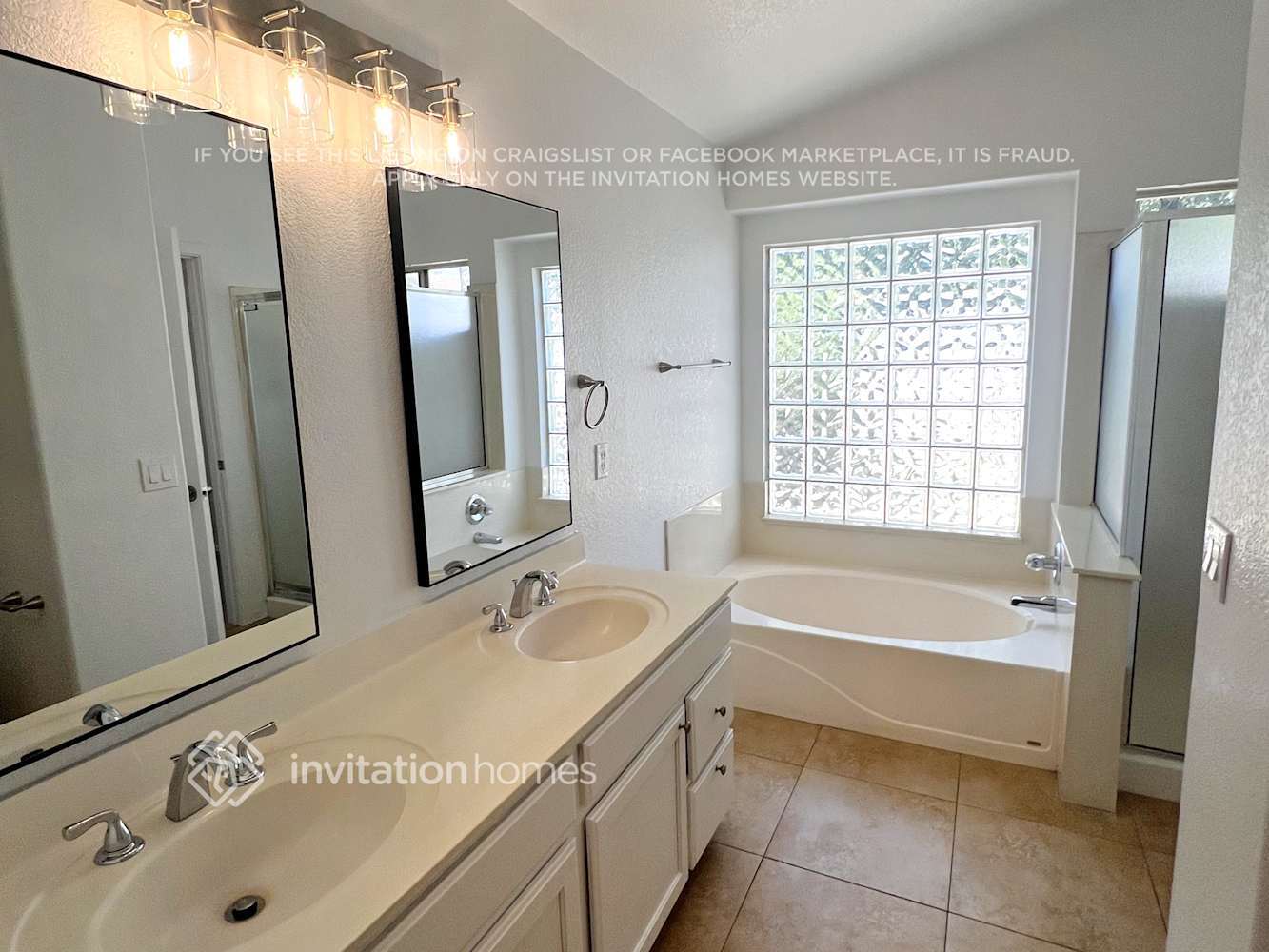 Building Photo - 8226 E Plata Ave