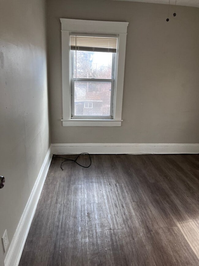 Building Photo - 3-Bedroom Home for Rent in Cleveland – Pet Friendly! Only $1,300