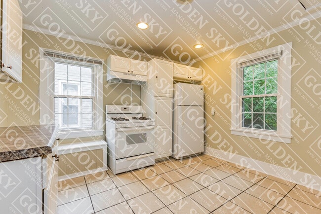 Building Photo - 1309 W Jackson St