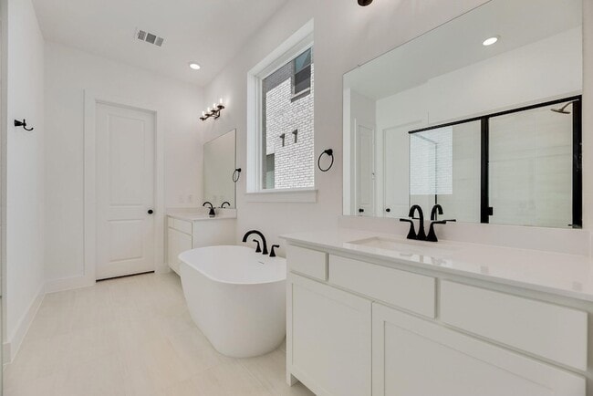 Building Photo - 1501 Pintail Pl