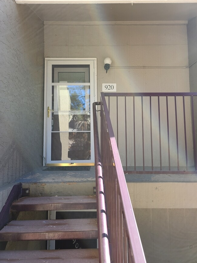Building Photo - 5300 E Cherry Creek S Dr