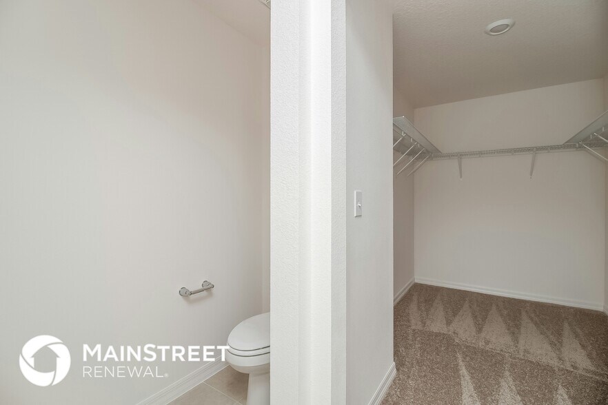 Building Photo - 2475 Caspian Dr