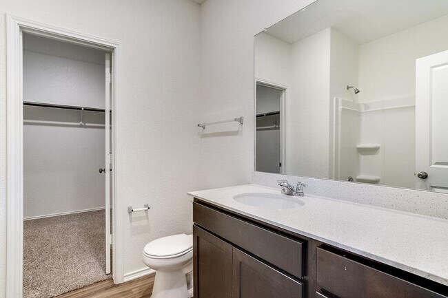 Building Photo - 355 Geode Glen