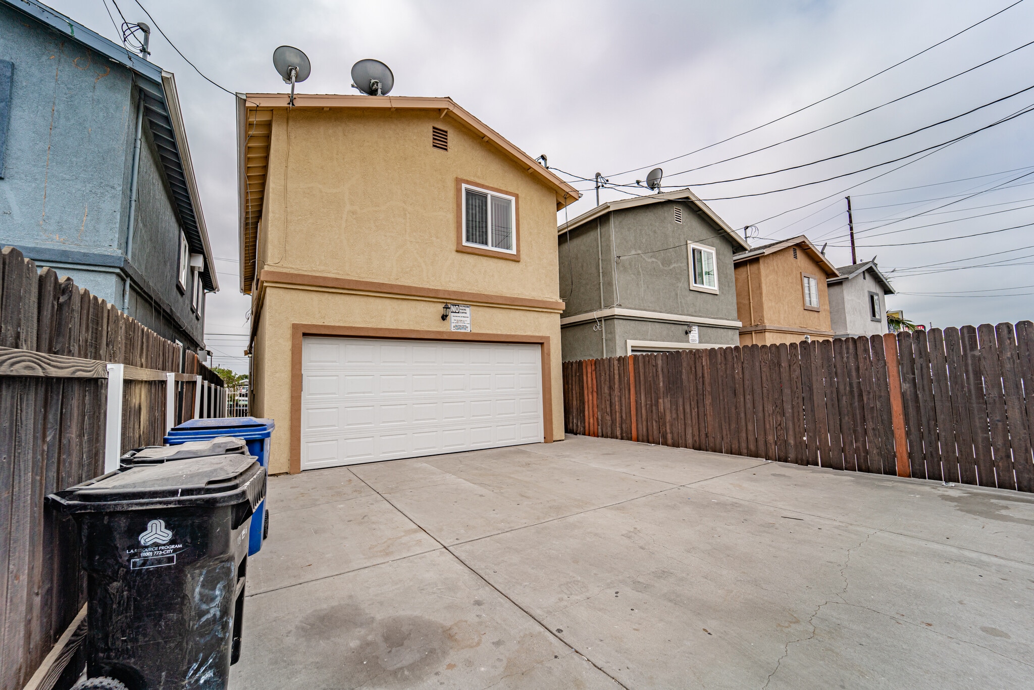 Building Photo - 1309 E Pacific Coast Hwy