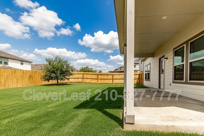 Building Photo - 940 Windflower