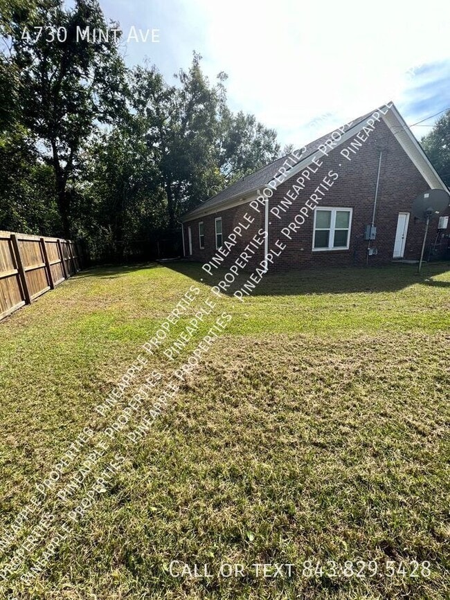 Building Photo - 4730 Mint Ave