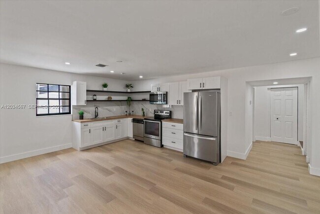 Building Photo - 1409 NW 44th St