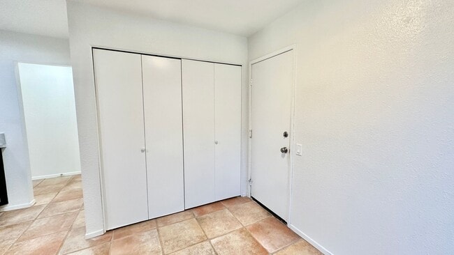 Building Photo - Beautiful Updating throughout Home!  Kitch...