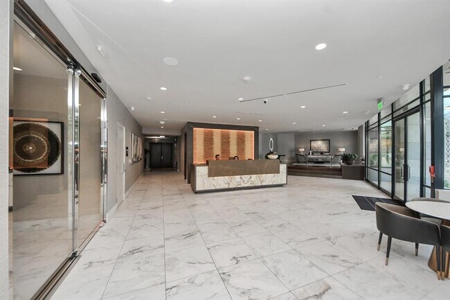 Building Photo - 1409 Post Oak Blvd