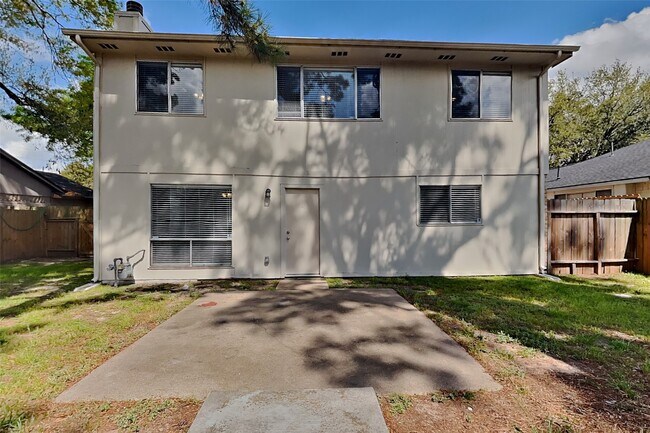 Building Photo - 7206 Fuchsia Ln