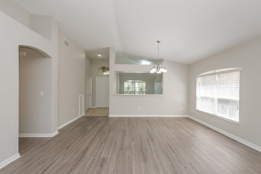 Building Photo - 4812 Limerick Dr