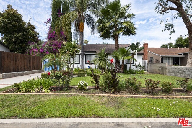 Building Photo - 14843 Morrison St