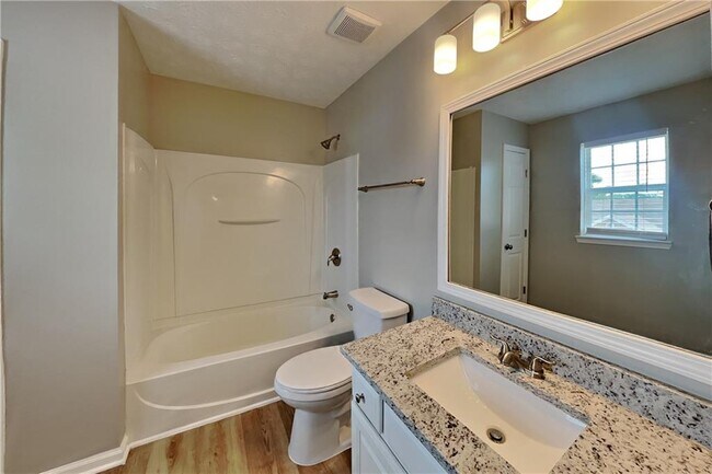 Building Photo - 76 Arrowhead Dr