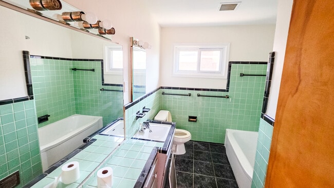 Building Photo - 3914 McKinley St