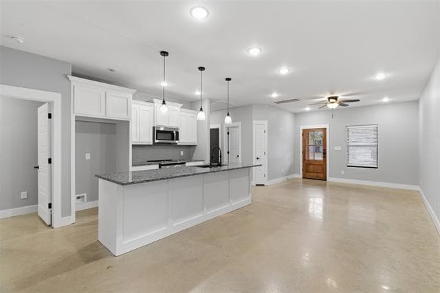 Building Photo - 116 Harrison St