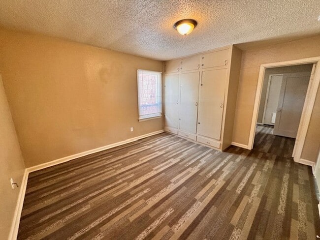 Building Photo - North End 2 Bedroom 1 Bathroom Cottage