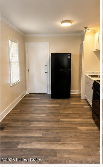 Building Photo - 4522 Dumesnil St