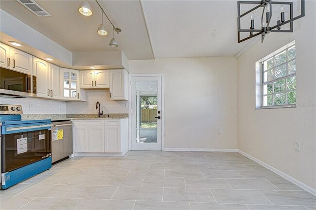 Building Photo - 4309 S Renellie Dr