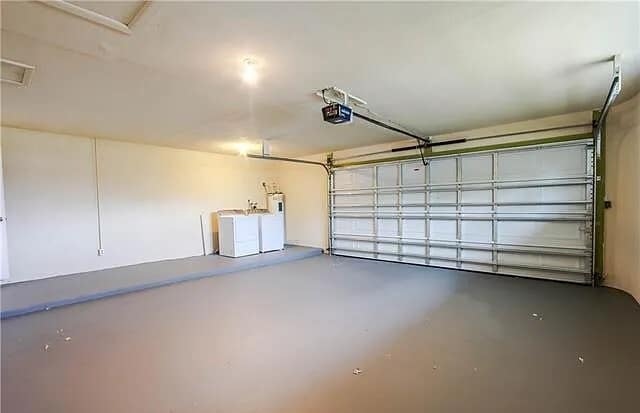 Building Photo - 1010 Sumica Dr