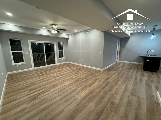 Building Photo - 2610 N Bluff St