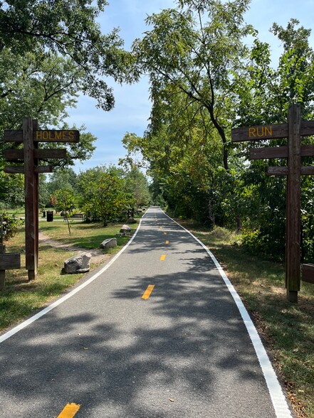 Holmes Run Trail, the house is on the trail - 127 S Jordan St