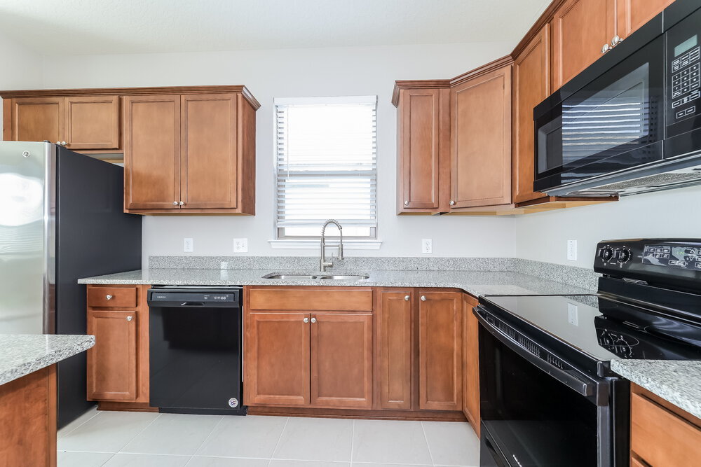 Building Photo - 1733 Cayman Cove Cir