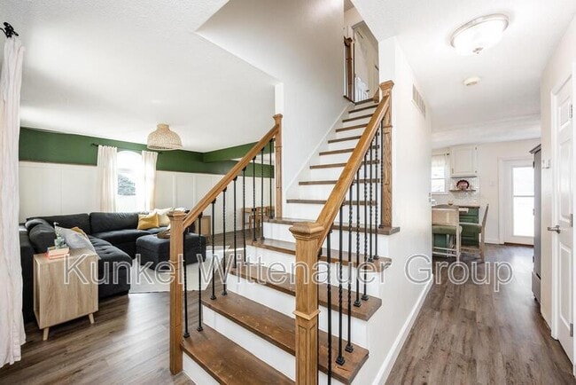 Building Photo - 1109 Danzig Dr