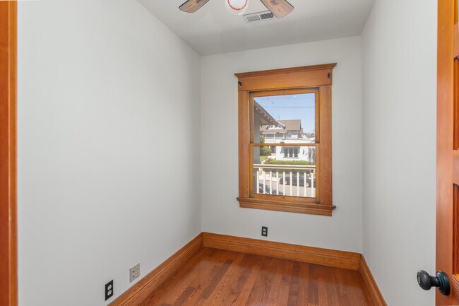 office - 847 E Kensington Rd