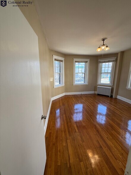 Building Photo - 319 Allston St