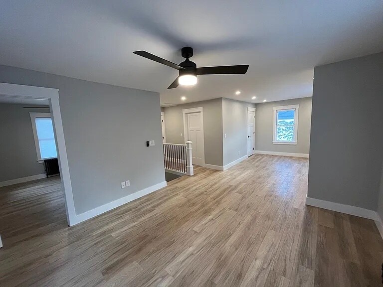 Building Photo - 39 Oxford St