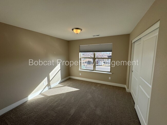 Building Photo - Brand New 3 Bedroom, 2.5 Bath Townhome in ...