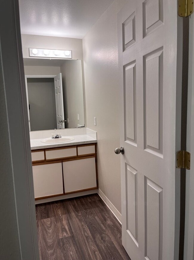 Building Photo - Beautiful Forest Views From The Top Floor and a Great Deal!! $900 Off Your First Full Month!