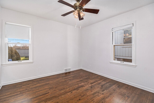 Building Photo - 4526 Cooper Ave