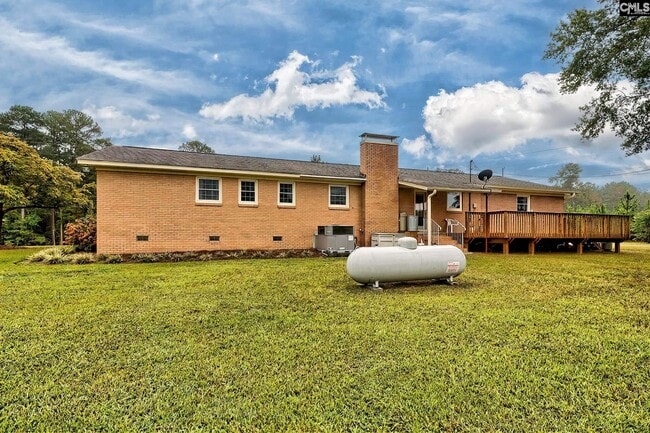 Building Photo - 221 Crooked Creek Rd
