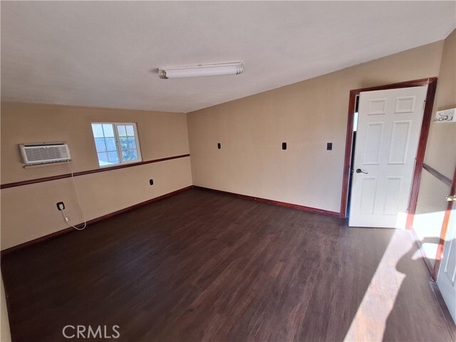 Building Photo - 40430 Mayberry Ave