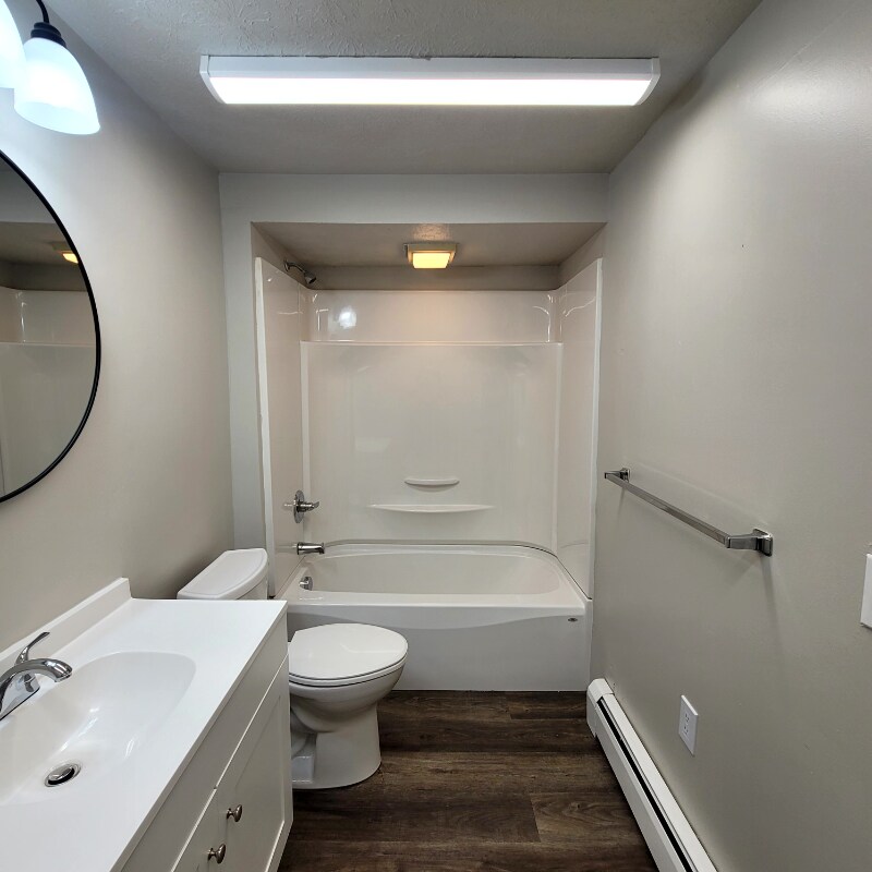 Building Photo - 201 Rose Ln St SW